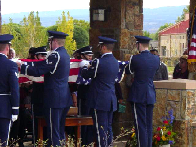 Picture of an honor detail providing military funeral honors.
