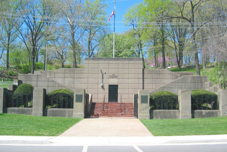 Front gate at Alton National Cemetery.