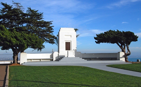 Fort Rosecrans National Cemetery rostrum.