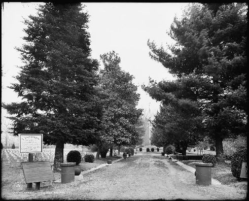 Memphis National Cemetery